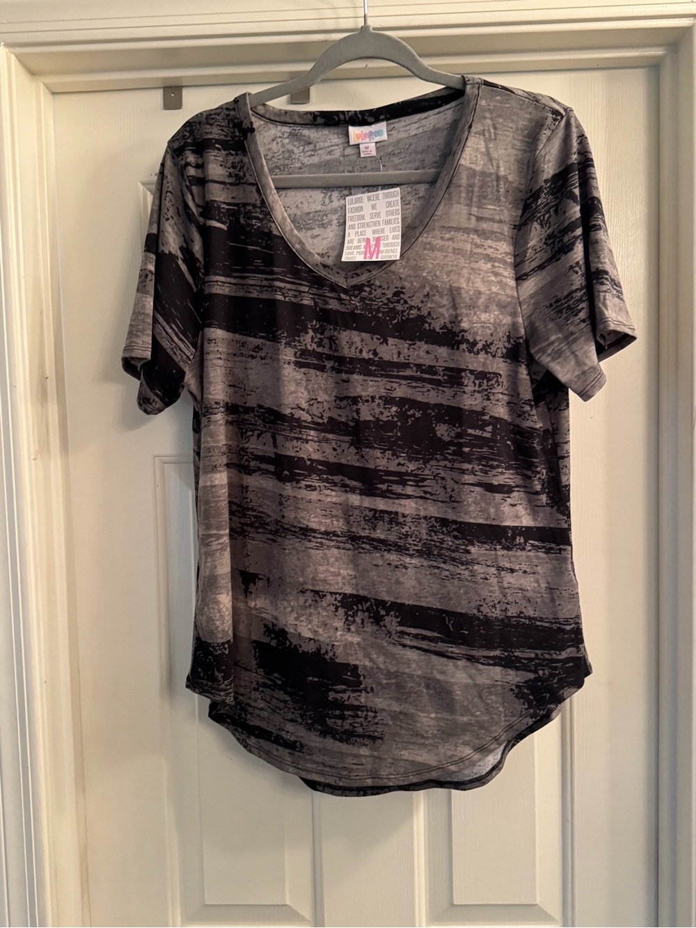 NWT Lularoe Iris Gray Black Printed V-Neck Top